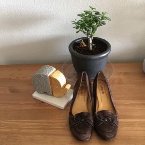 Softspots Brown Suede leather heels